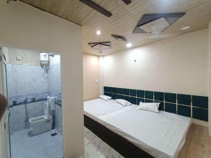 Hotel Rolex Ujjain Exterior foto